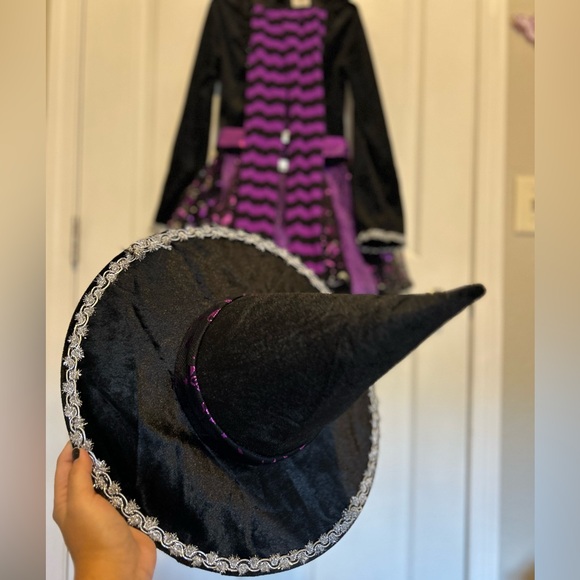 Spirit Darling Witch Costume - Purple and Black - Picture 4 of 16
